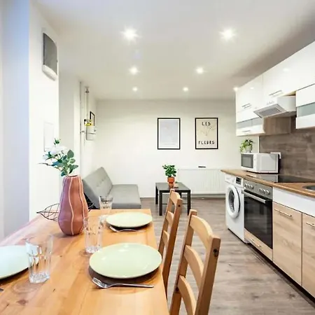 Cityscape Budget Szoevetseg 5 *