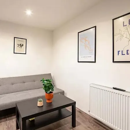 Apartment Cityscape Budget Szoevetseg 5
