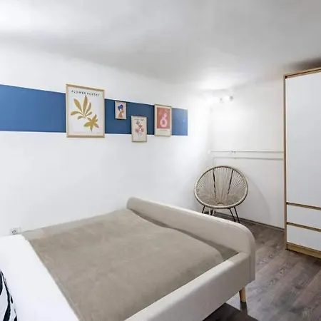 Apartment Cityscape Budget Szoevetseg 5 *